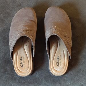 Clarks Women's Brown Suede Mules